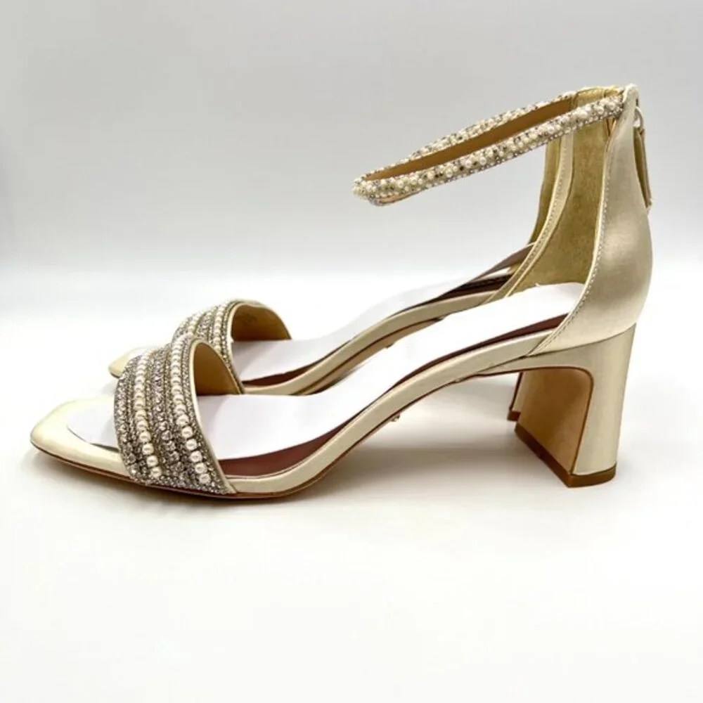 Badgley Mischka Size 9.5 Kameryn Ivory‎ Satin Jeweled Dress Sandals Heels Shoes